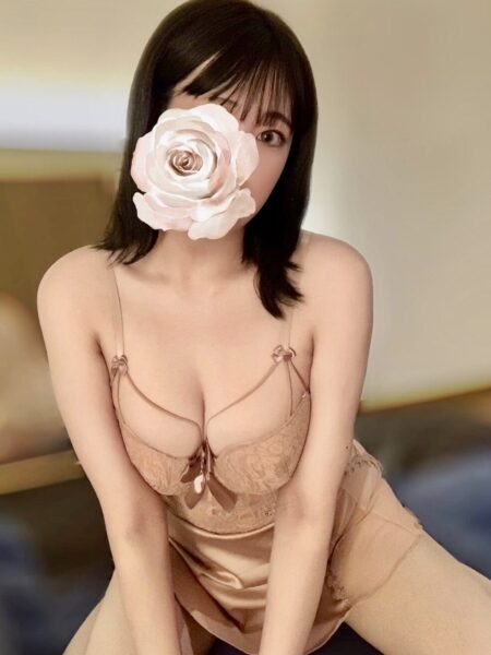 小嶋 えみり